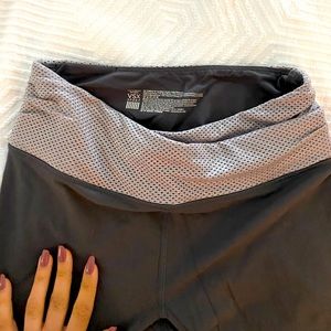 VSX grey/silver leggings